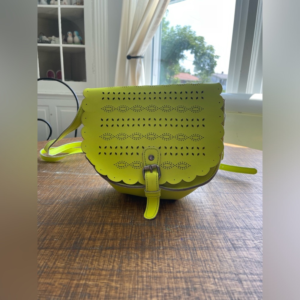 American Eagle neon green crossbody bag